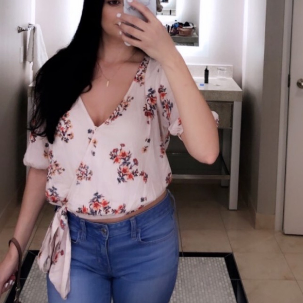 Lightweight top.